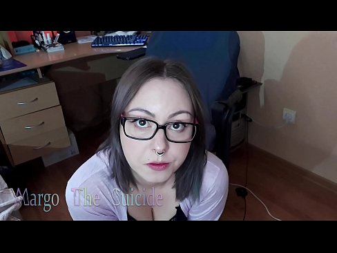 ❤️ Seksi dekle z očali globoko sesa dildo pred kamero ❤❌ Domače porniče pri nas ❌